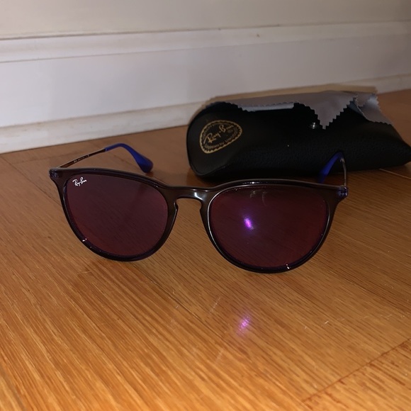 Ray-Ban Erica Classic Like New